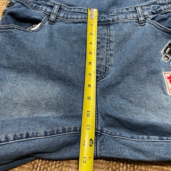 Stranger Things Patches Women's Denim Overalls Baggy - BoxLunch Exclusive - Picture 7 of 9